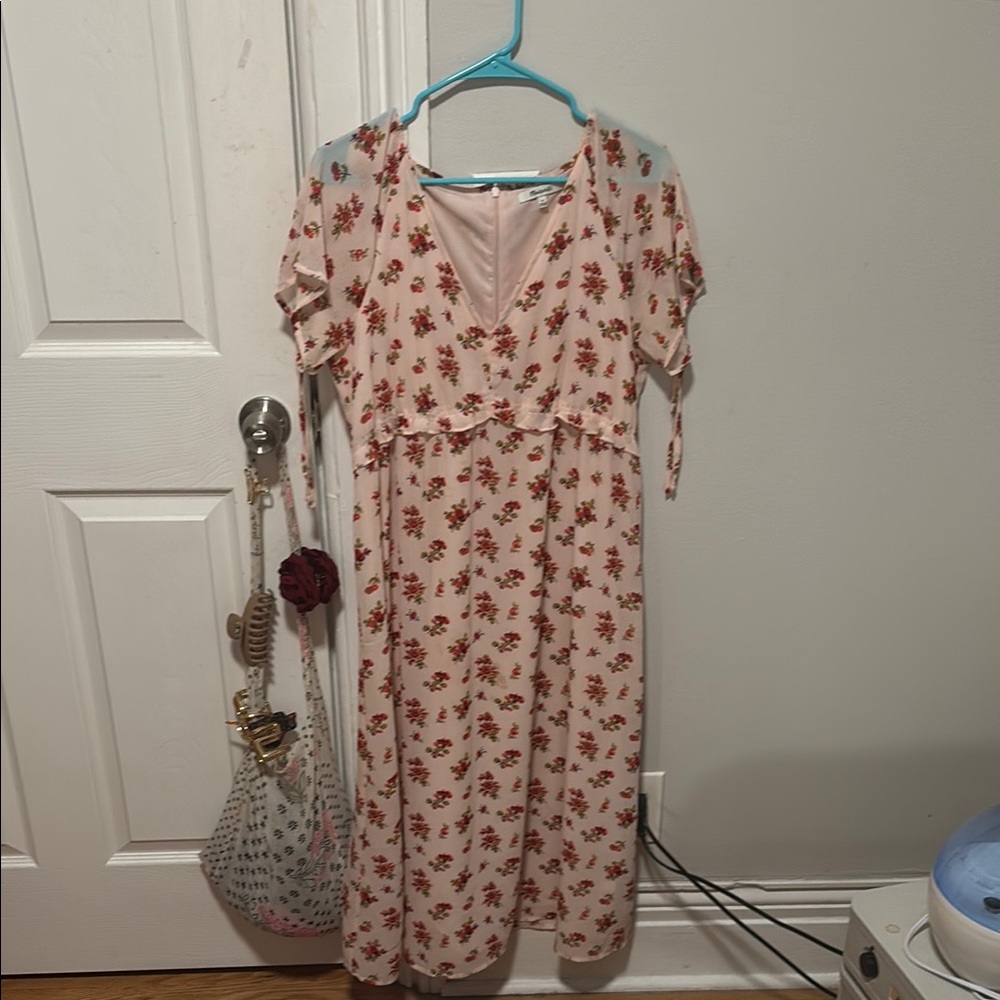 Madewell 🌸 Floral Pink Midi Dress